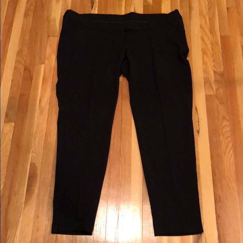 A Pea in the Pod Black tapered work pants